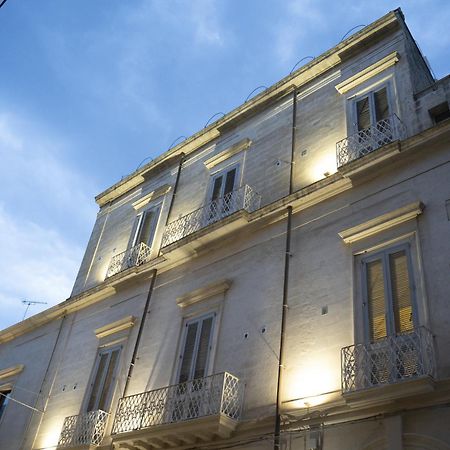 Palazzo Cavour Bed and Breakfast Lecce Exteriör bild