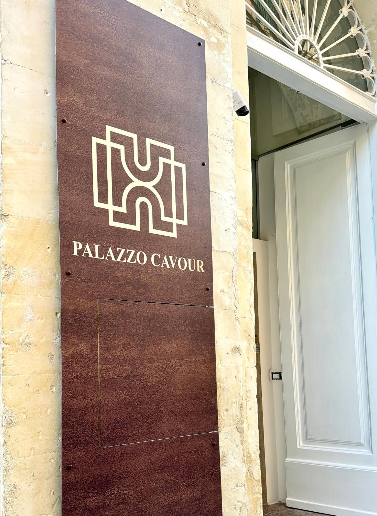 Palazzo Cavour Bed and Breakfast Lecce Exteriör bild